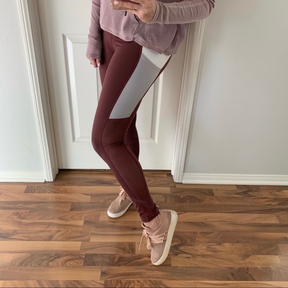 mrsalliexo | Sangria Colorblock Workout Leggings - Picture 4 of 12